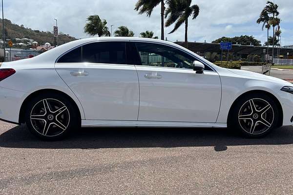 2024 Mercedes-Benz A-Class A200 V177