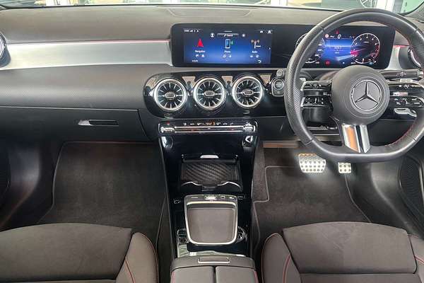 2024 Mercedes-Benz A-Class A200 V177
