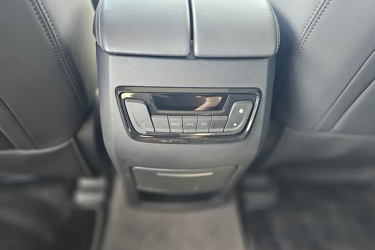 2024 LDV D90 Executive SV9A