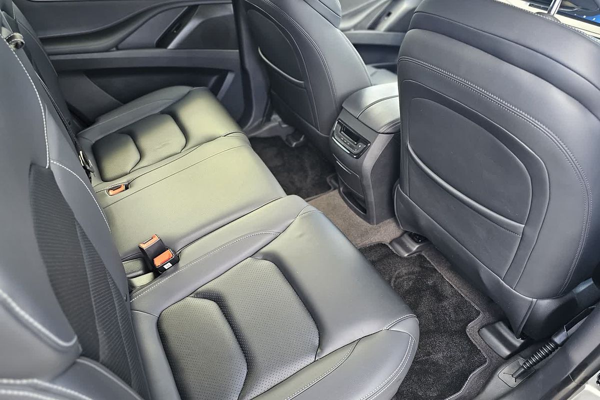 2024 LDV D90 Executive SV9A