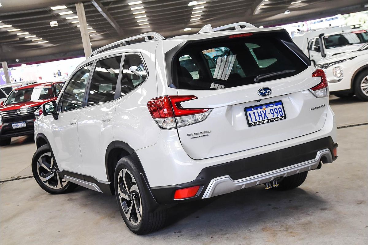 2022 Subaru Forester 2.5i-S S5