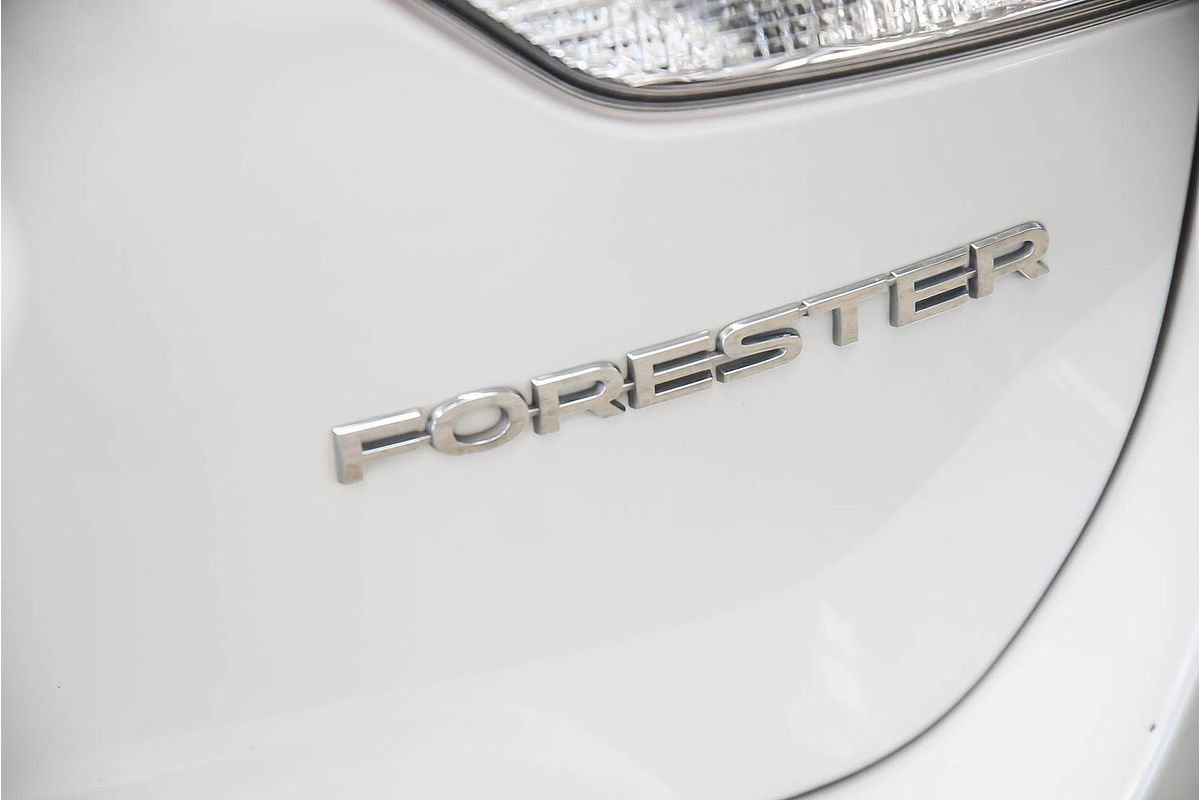 2022 Subaru Forester 2.5i-S S5