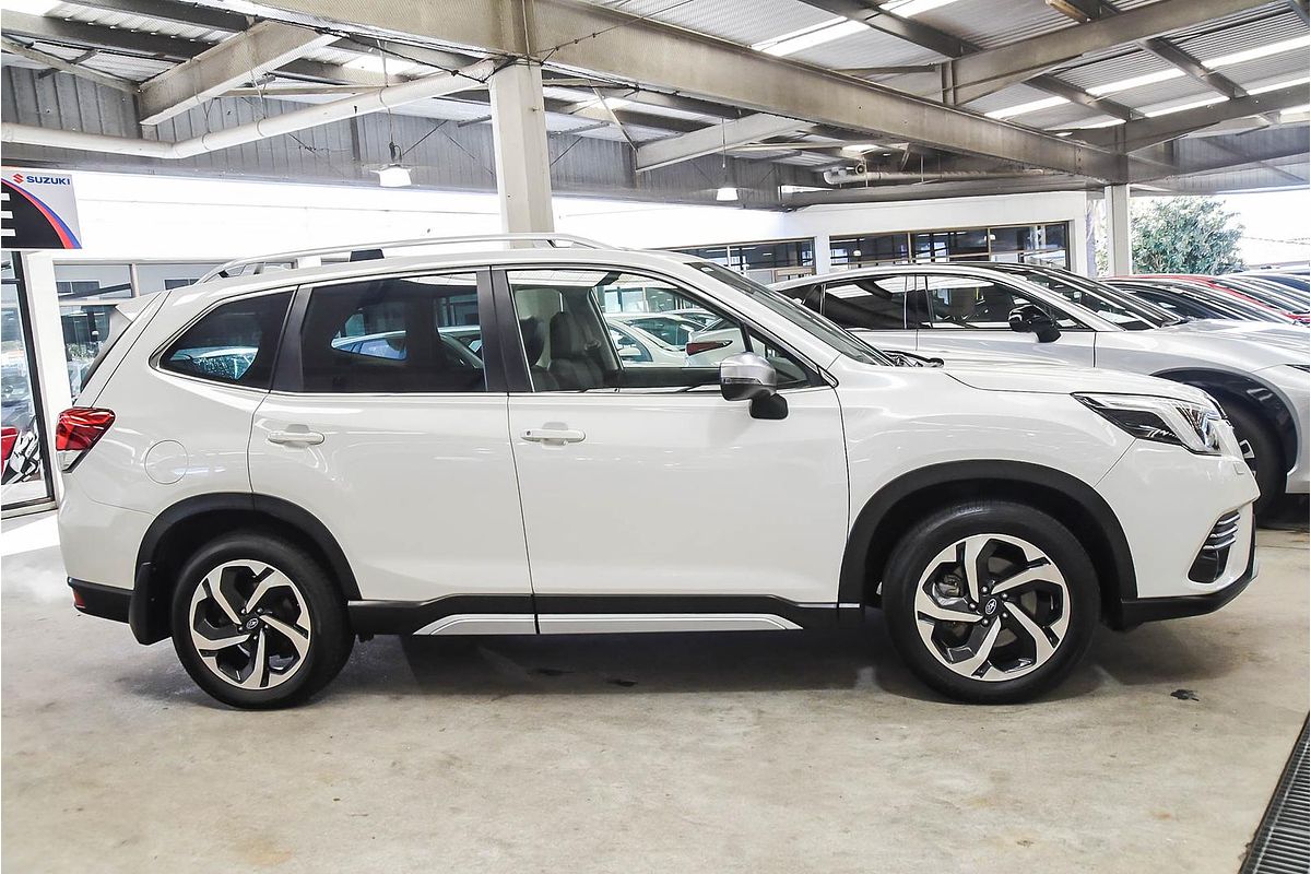 2022 Subaru Forester 2.5i-S S5