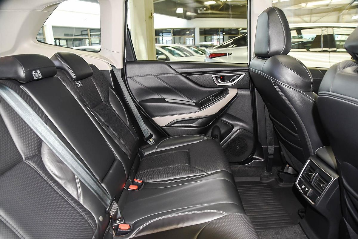 2022 Subaru Forester 2.5i-S S5