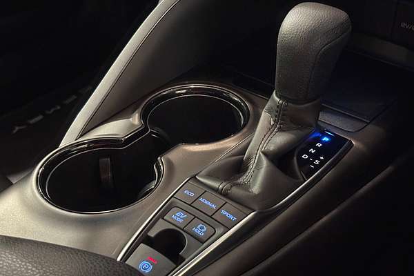 2024 Toyota Camry Ascent AXVH70R