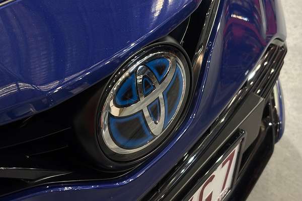 2024 Toyota Camry Ascent AXVH70R