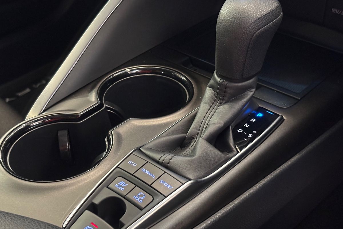 2024 Toyota Camry Ascent AXVH70R