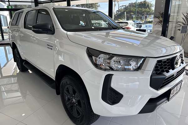 2024 Toyota Hilux SR GUN126R 4X4