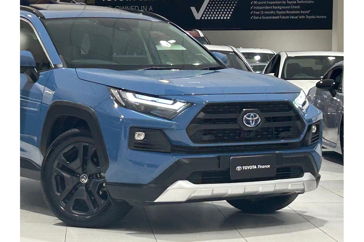 2024 Toyota RAV4 Edge AXAH54R