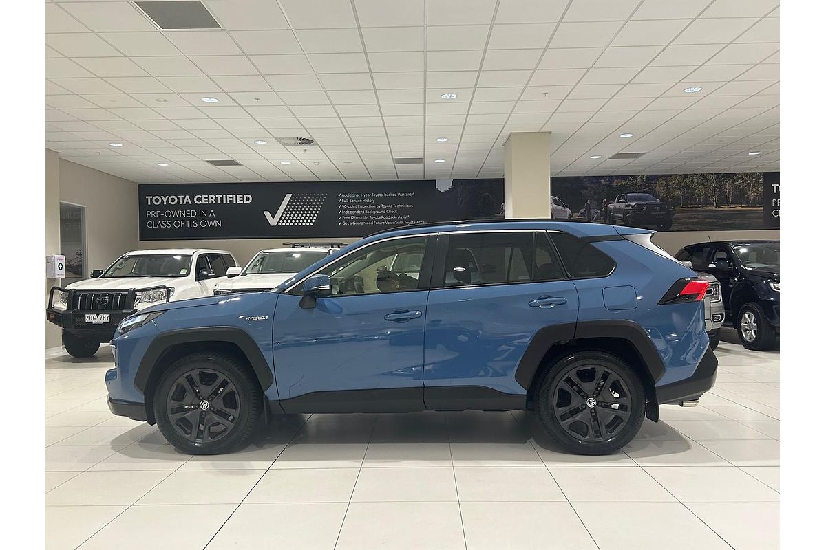 2024 Toyota RAV4 Edge AXAH54R