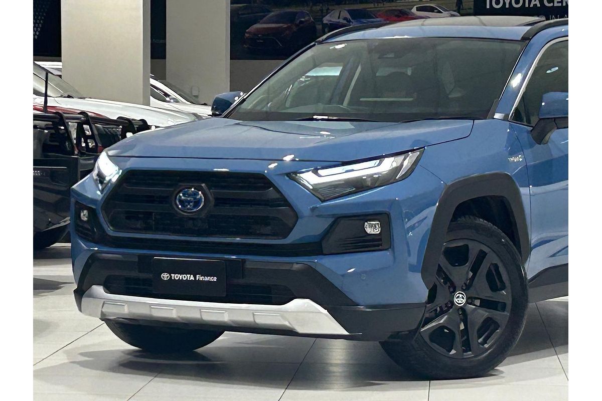 2024 Toyota RAV4 Edge AXAH54R