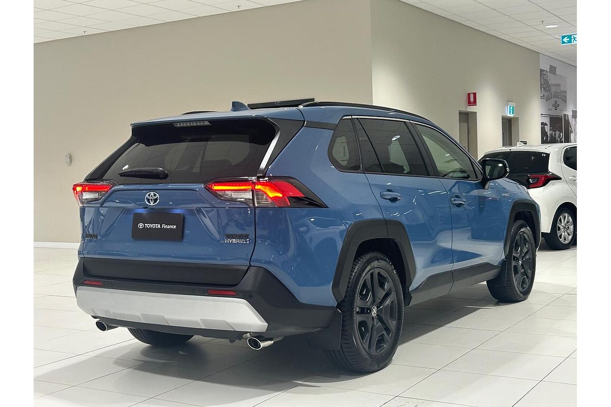 2024 Toyota RAV4 Edge AXAH54R