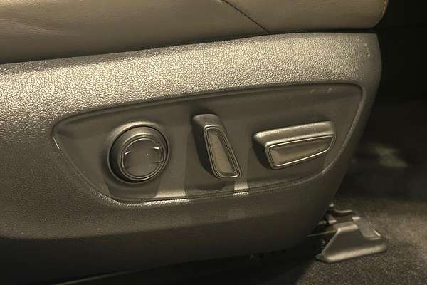 2024 Toyota RAV4 Edge AXAH54R