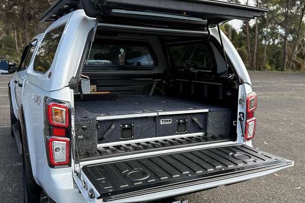 2023 Isuzu D-MAX X-TERRAIN 4X4