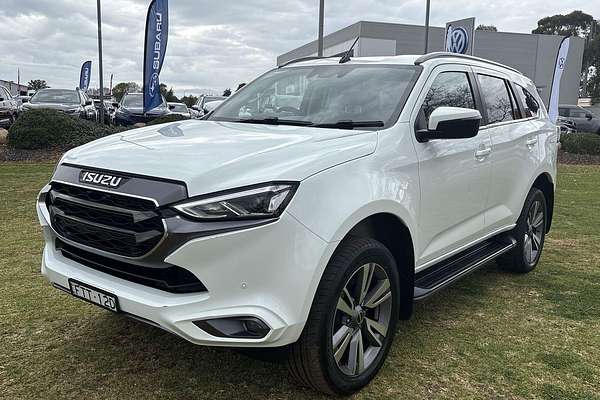 2023 Isuzu MU-X LS-T