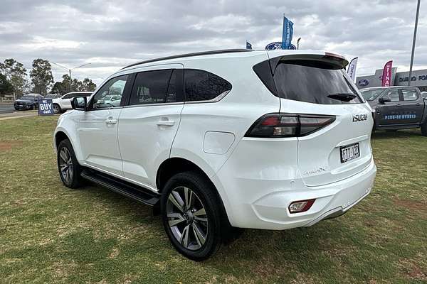 2023 Isuzu MU-X LS-T