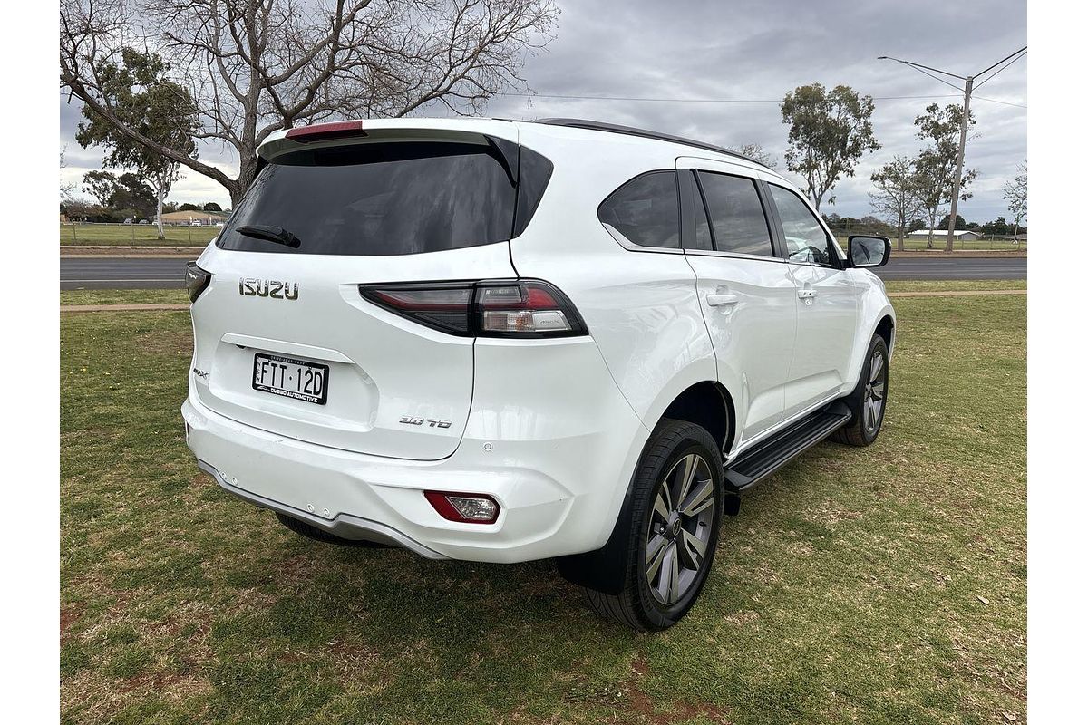 2023 Isuzu MU-X LS-T