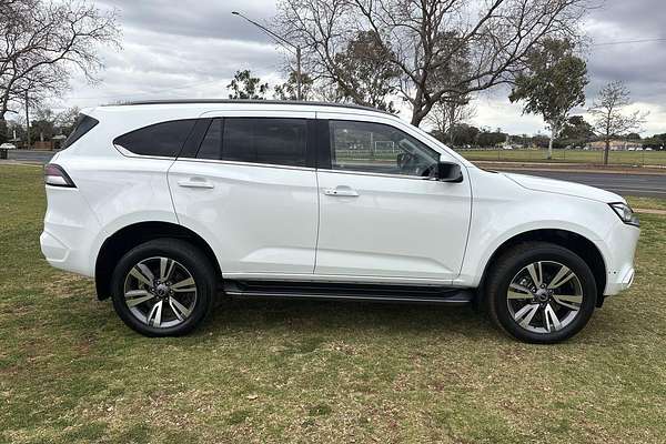 2023 Isuzu MU-X LS-T