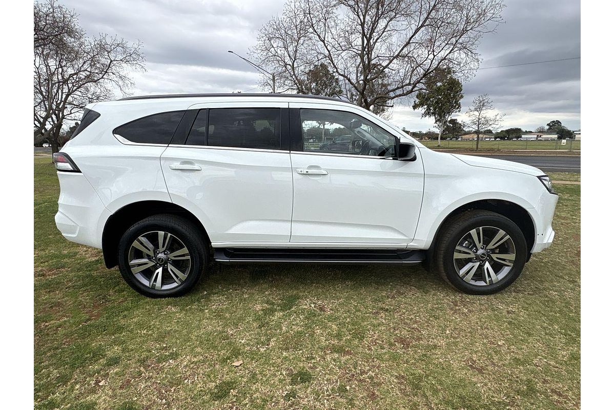 2023 Isuzu MU-X LS-T