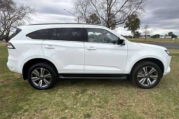 2023 Isuzu MU-X LS-T