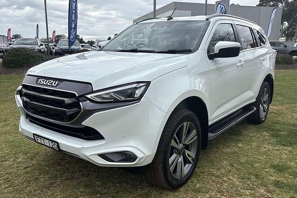 2023 Isuzu MU-X LS-T