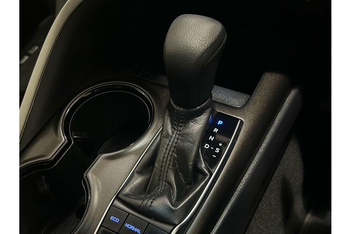 2021 Toyota Camry Ascent AXVH70R