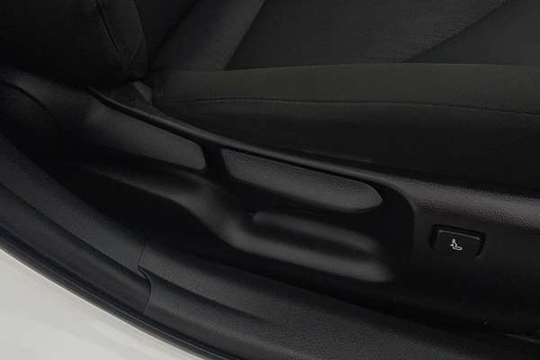 2018 Toyota Camry ASCENT ASV70R