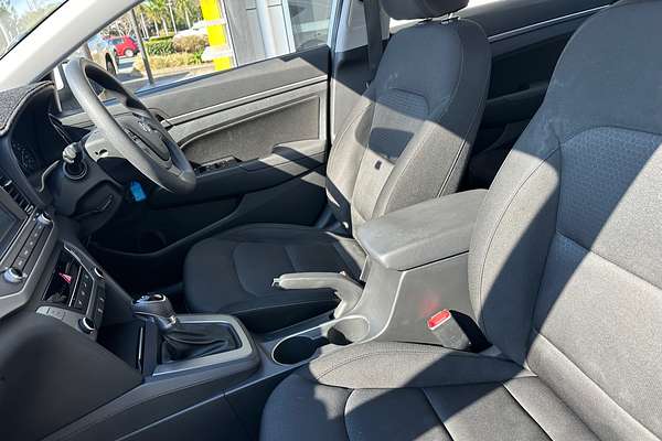 2016 Hyundai Elantra Active AD