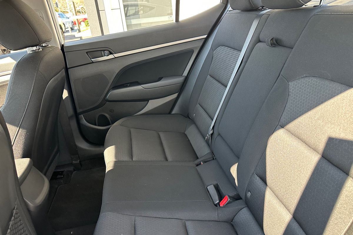 2016 Hyundai Elantra Active AD