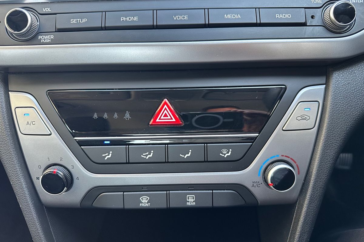 2016 Hyundai Elantra Active AD