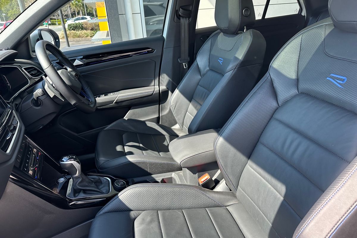 2022 Volkswagen T-Roc R D11