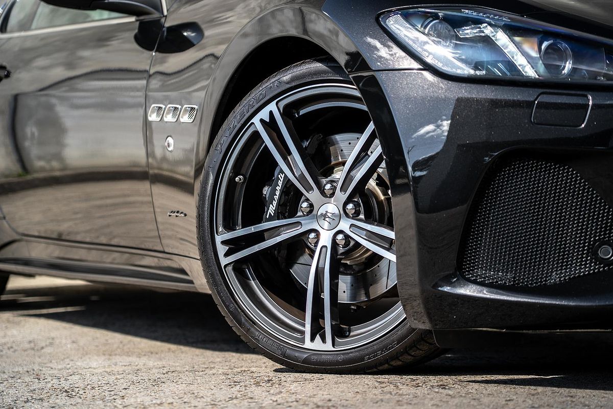 2018 Maserati GranTurismo Sport M145