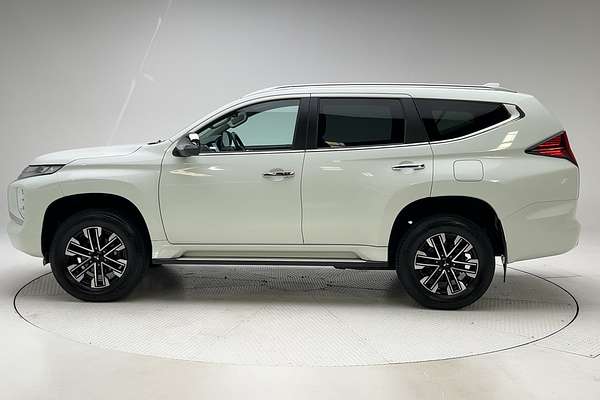 2021 Mitsubishi Pajero Sport GLS QF