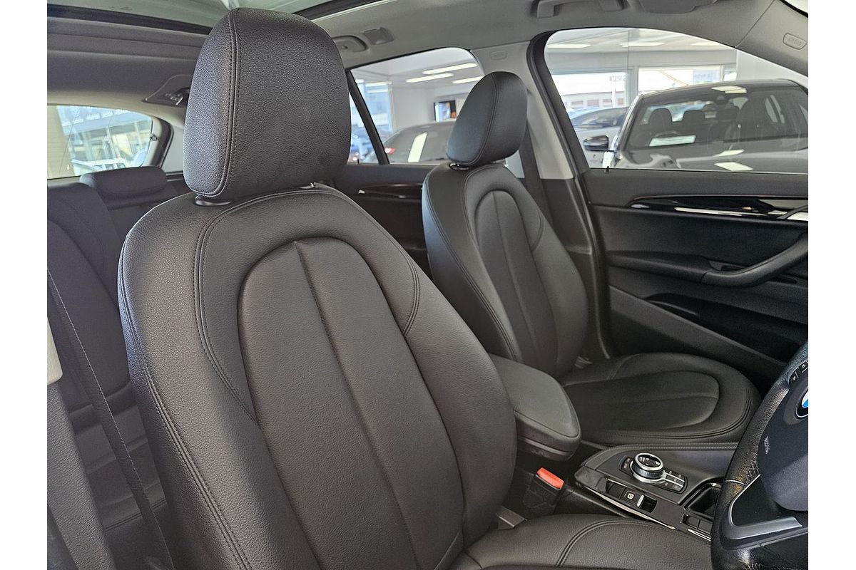 2016 BMW X1 sDrive18d F48