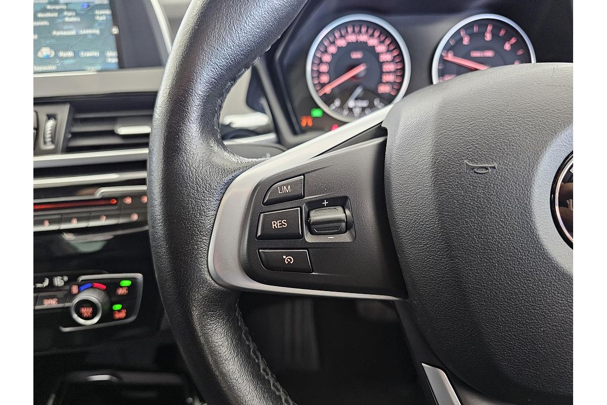 2016 BMW X1 sDrive18d F48