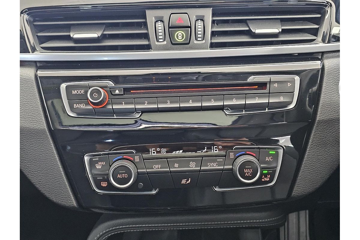 2016 BMW X1 sDrive18d F48