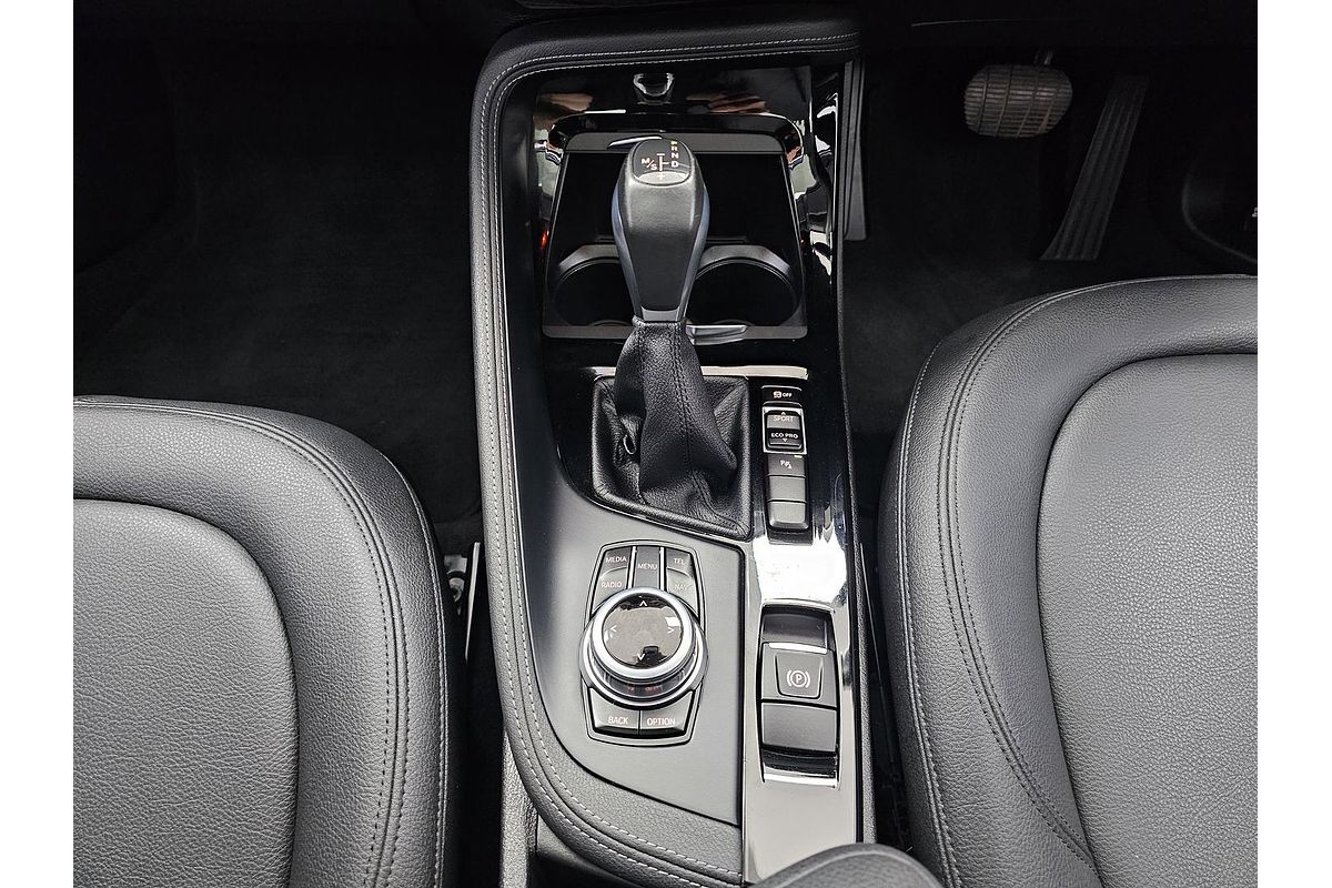 2016 BMW X1 sDrive18d F48