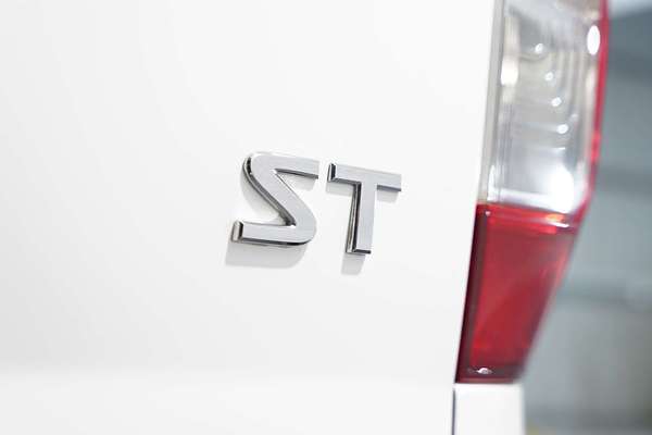 2019 Nissan Navara ST D23 Series 3 4X4