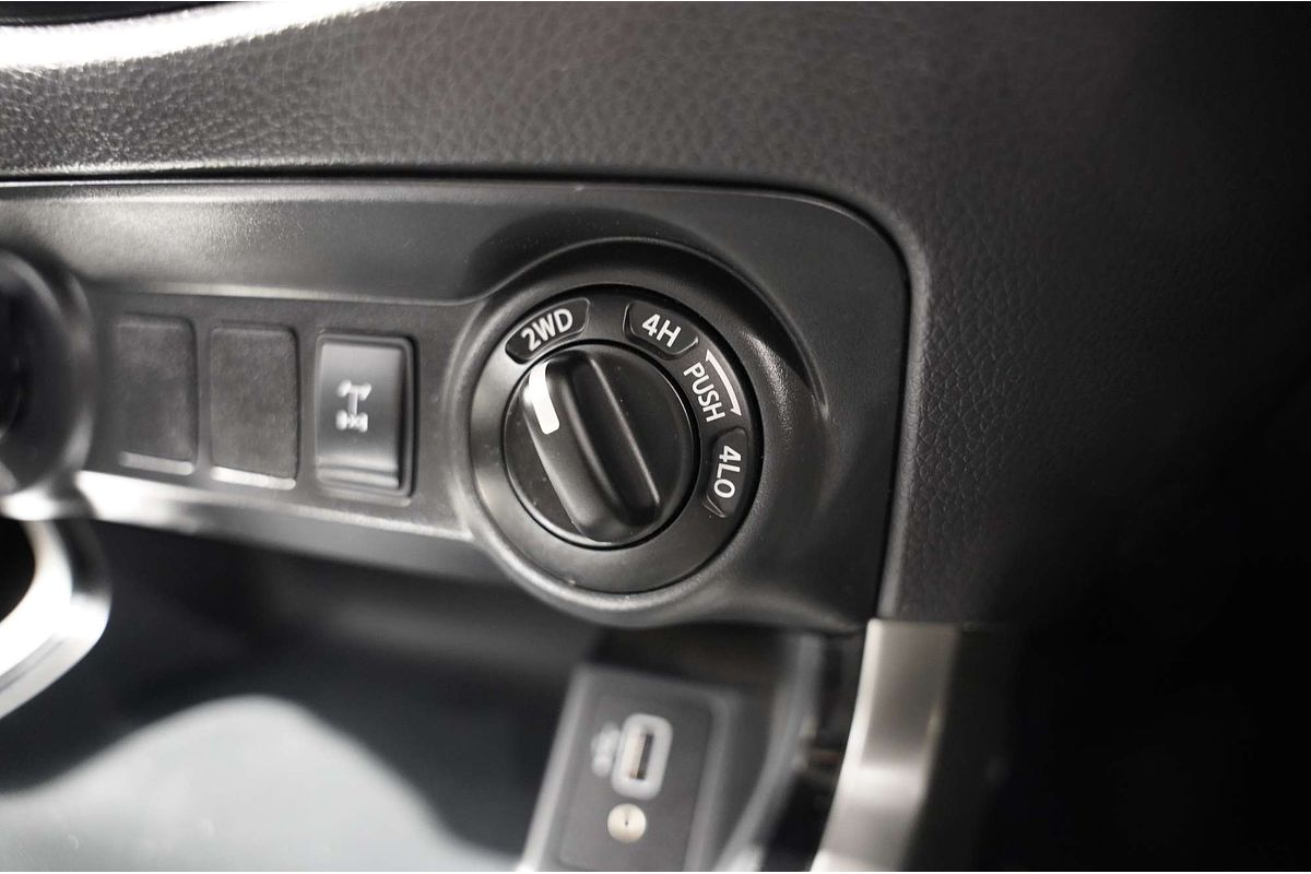 2019 Nissan Navara ST D23 Series 3 4X4