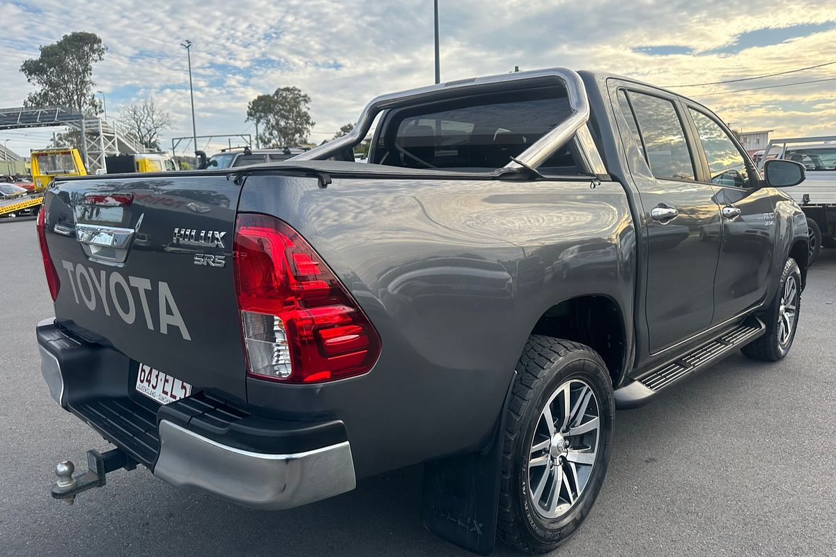 2018 Toyota Hilux SR5 GUN126R