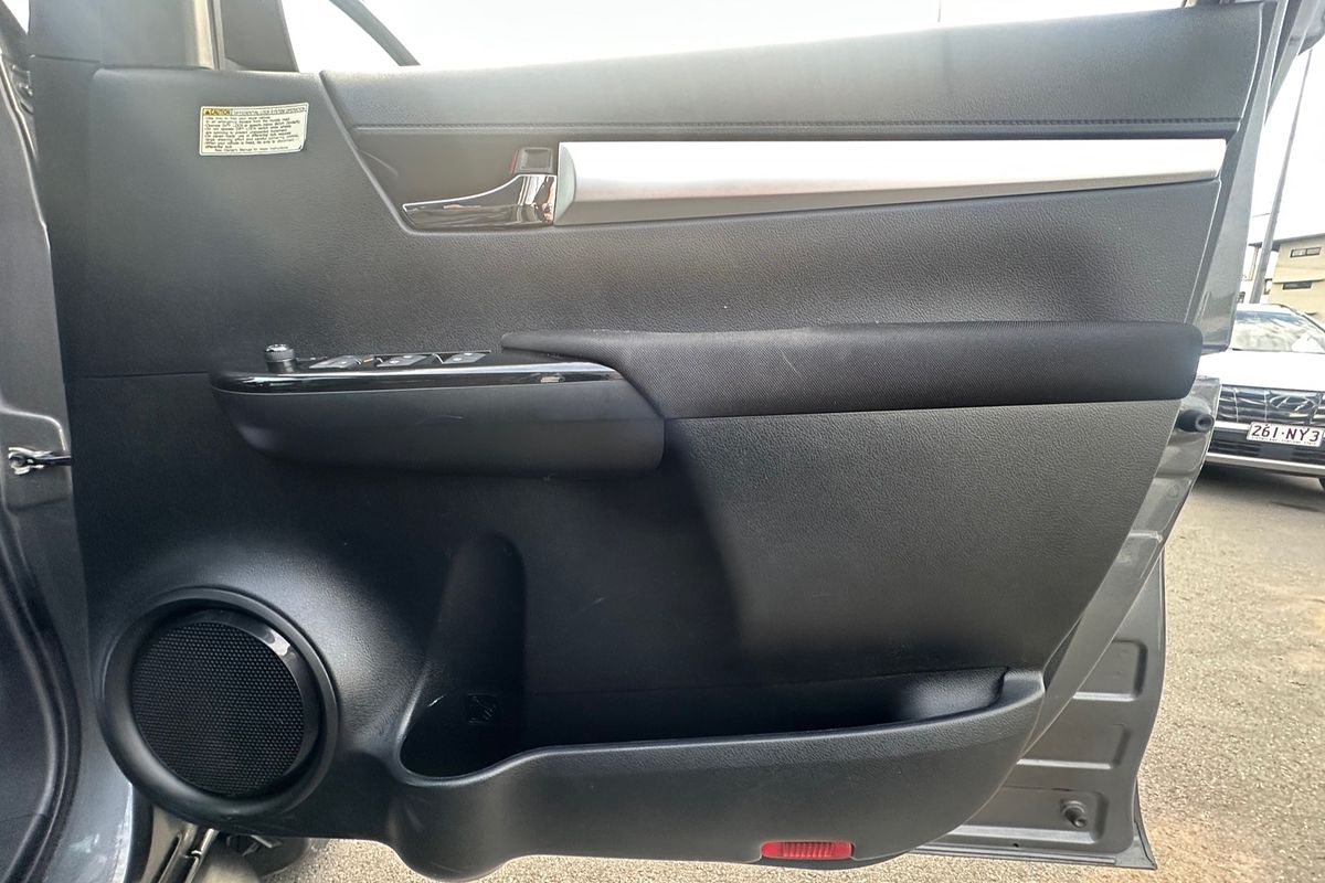 2018 Toyota Hilux SR5 GUN126R