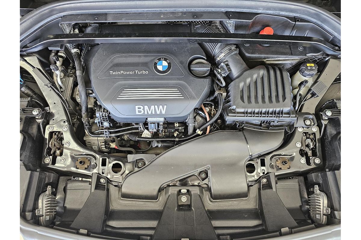 2016 BMW X1 sDrive18d F48