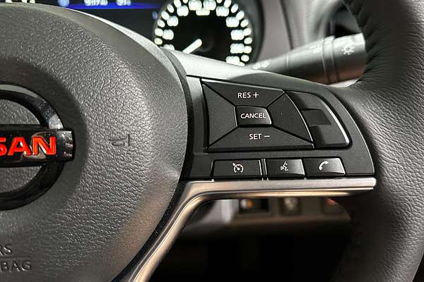 2025 Nissan Navara PRO-4X Warrior D23 4X4