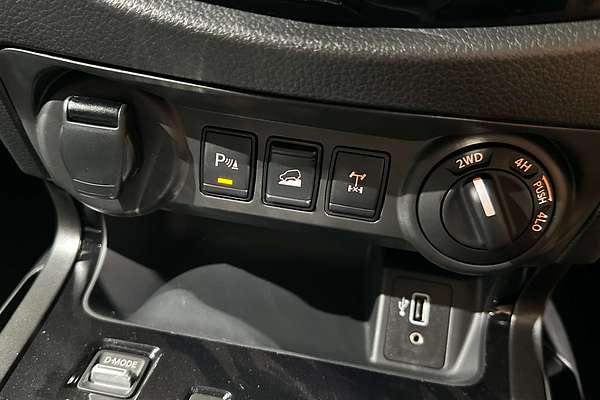 2025 Nissan Navara PRO-4X Warrior D23 4X4