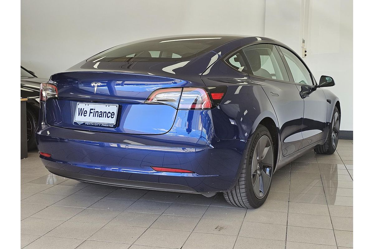 2022 Tesla Model 3 Rear-Wheel Drive