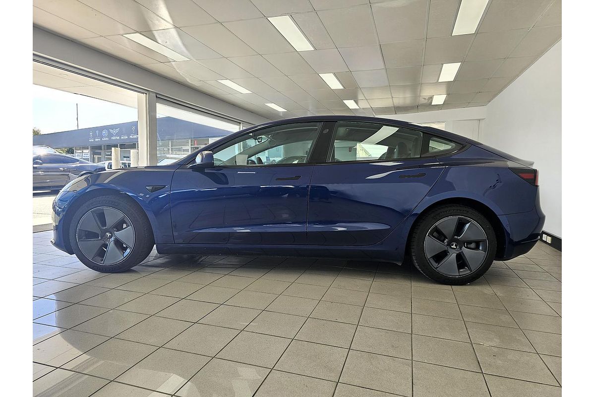 2022 Tesla Model 3 Rear-Wheel Drive
