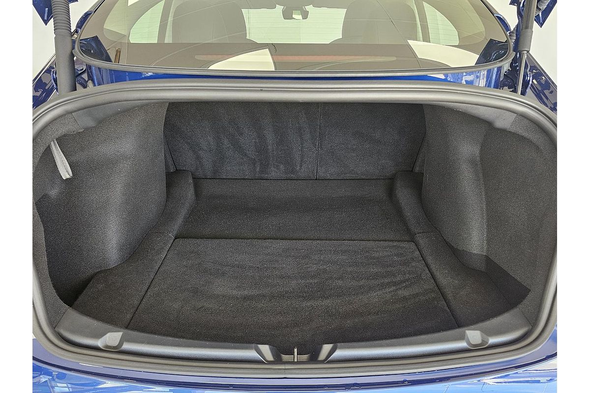2022 Tesla Model 3 Rear-Wheel Drive