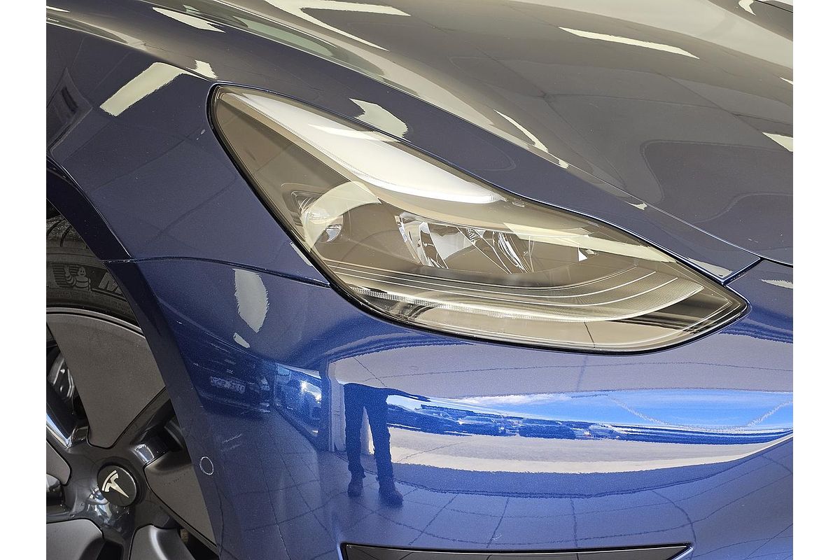 2022 Tesla Model 3 Rear-Wheel Drive