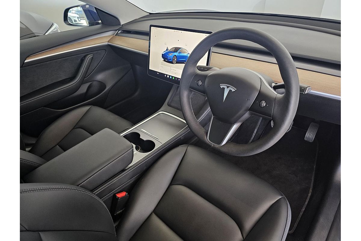 2022 Tesla Model 3 Rear-Wheel Drive
