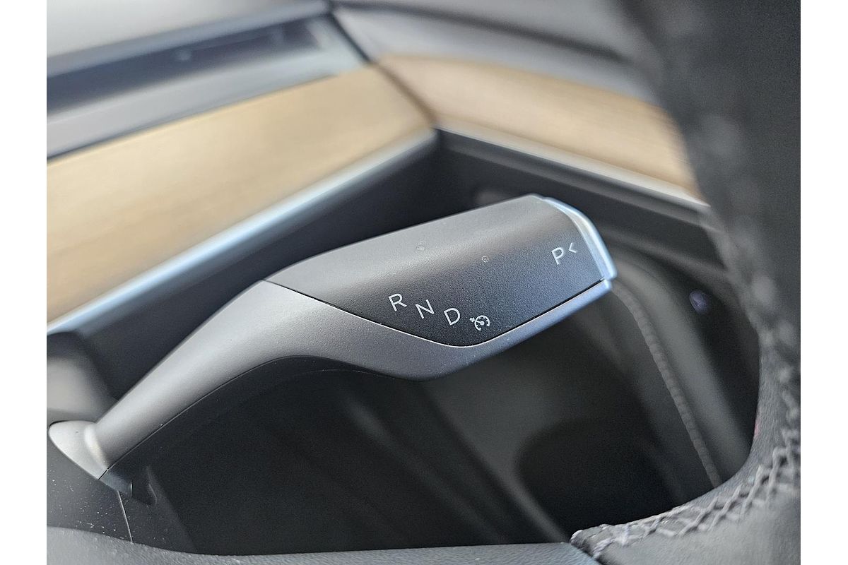 2022 Tesla Model 3 Rear-Wheel Drive